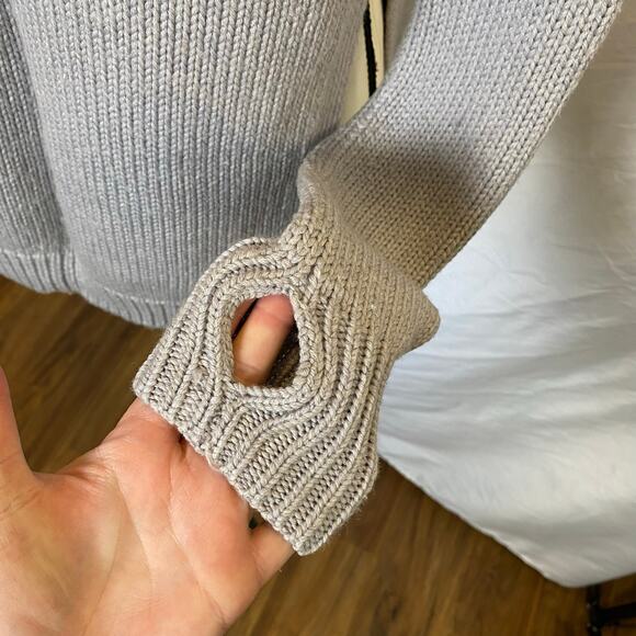 Lululemon Women's Yin to You Merino Wool Sweater Size XS/S Tight Knit Side Slit - Picture 7 of 10